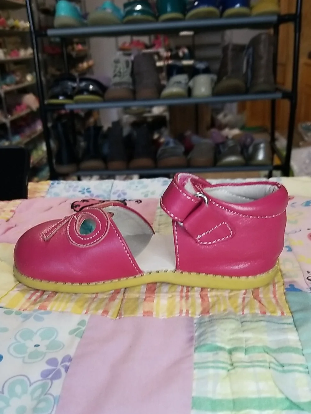 Livie & Luca Hot Pink Soft Leather Mary Jane Shoes with Bow Detail Size 10 Bows